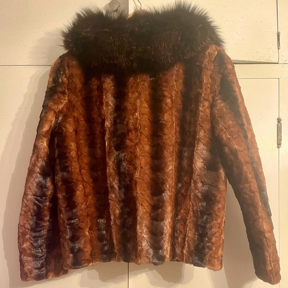 Beautiful Sheared Mink and Fox collar jacket. - Picture 2 of 5